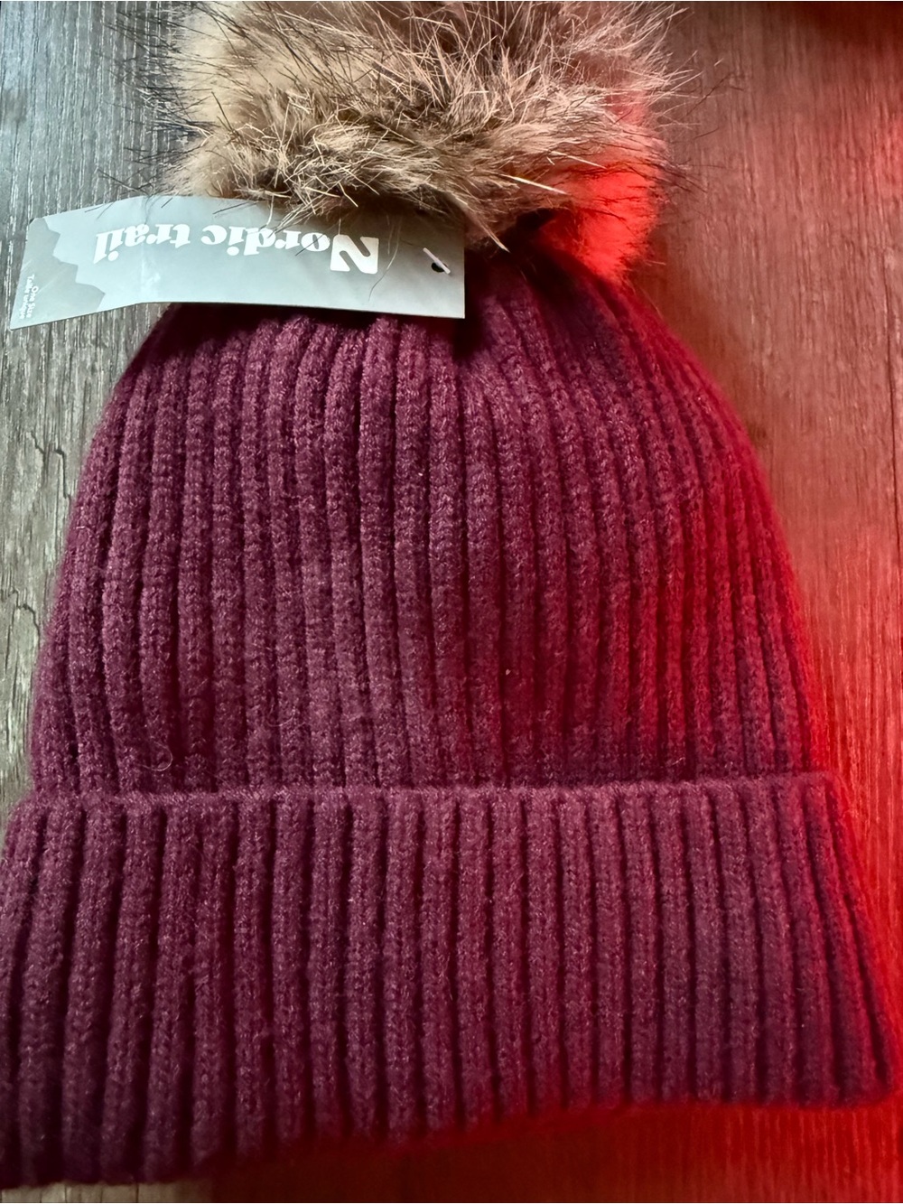 188. Nordic Trail NWT Women's Wine Ribbed Pom Beanie Cabincore
